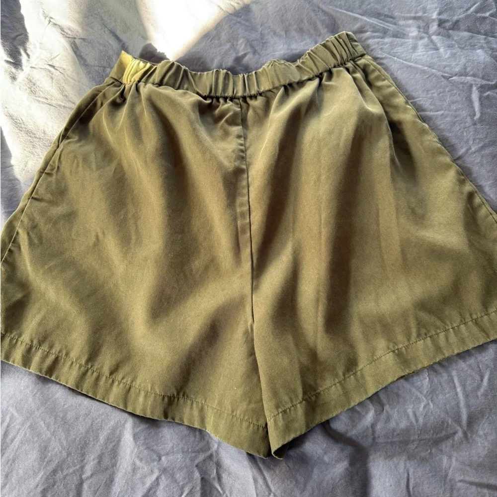 Vetta Capsule Wide Leg Trousers, Shorts & Crop Olive (Limited Edition) - Picture 8 of 14